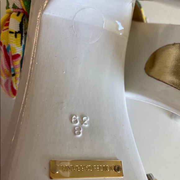 Authentic Dolce & Gabbana sandals - Picture 2 of 5